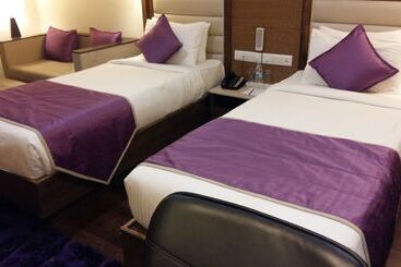 Pride Biznotel Vadodara