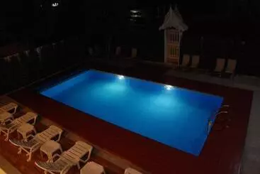 هتل Baan Luang Harn