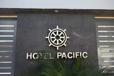 Hotel Pacific