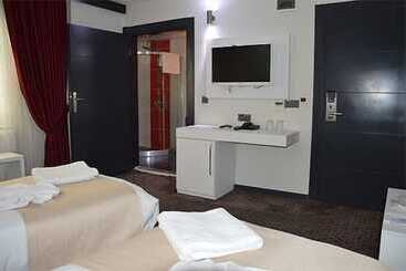 בית מלון כפרי Royal Ramblas Resort & Spa