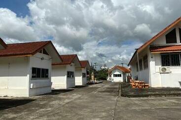 Chumphon Park Resort