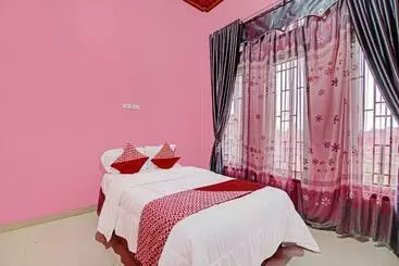 ホテル Oyo 92177 Arafah Homestay Syariah