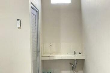 Pension Wayang Ajen Guest House Nuasri Subang