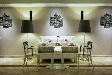 Core Hotel Polychrono