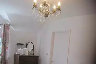 Отель Cames Mead B&b Meare Green Farm