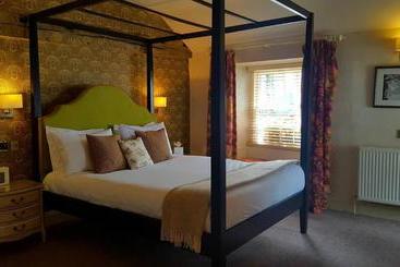 Hotell Queens Head Inn & Restaurant