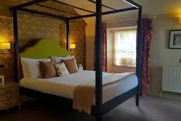 Szálloda Queens Head Inn & Restaurant