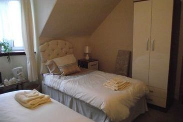 Kathleen`s Bed And Breakfast