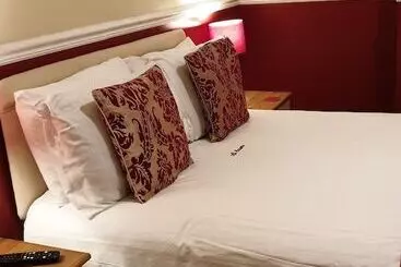 Пансион All Seasons Guest House