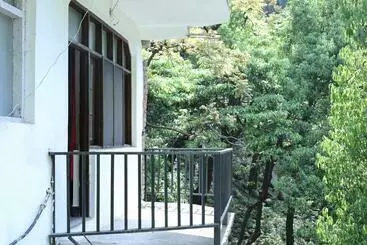 ホテル Paradise Guest House Dalhousie Near Panchpula Water Fall