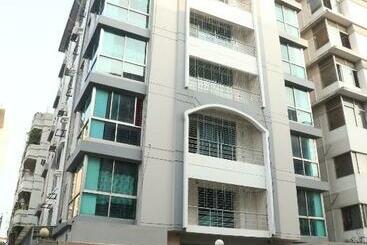 Отель Platinum Ltd