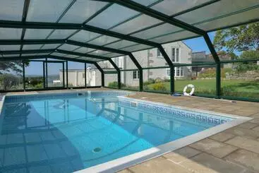 کلبه Tregaddra Farm B&b