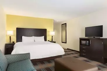 Отель Hampton Inn Fairmont