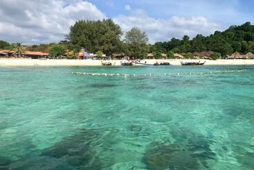 酒店 Kathalee Beach Resort & Spa