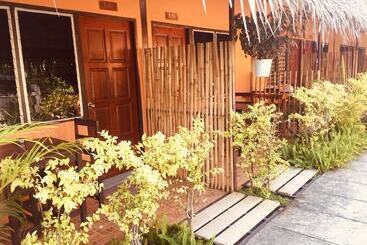 Otel Lipe Banyan Apartments