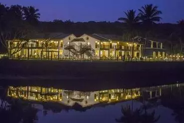 Acron Waterfront Resort
