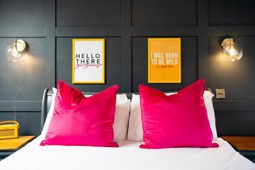 ペンション The Briers Country House