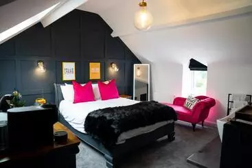 Pension (Hôtel basse catégorie) The Briers Country House