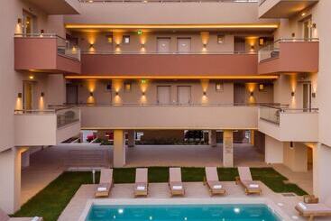 ホテル Makris Luxury Rooms