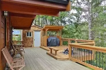 Mökkimajoitus Handsome Dan's Port Renfrew