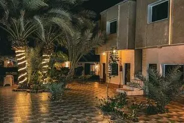 בית מלון כפרי Miramar Camp Dahab