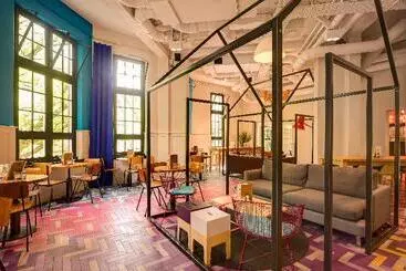 Общежитие Generator Amsterdam