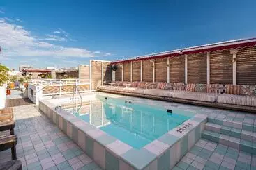 هتل Esmé Miami Beach
