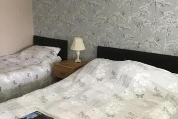 Nocleg ze śniadaniem The New Inn Motel