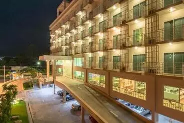 هتل Prachuap Grand