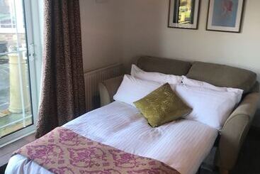 Пансион Woodleys Farmhouse