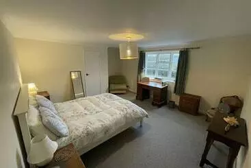 Beautiful 2bed Cottage In Knowle St Giles Nr Chard