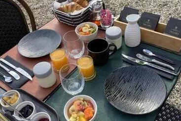 Majatalo Château Papounan