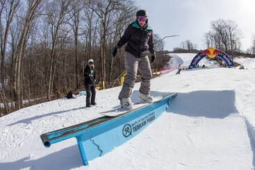 膳宿费 Infinity Mountview