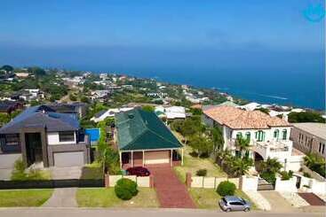 פנסיון Logooner Ocean House Walking To Beach