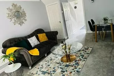 レジデンス Lovely 2 Bed House In Rochester