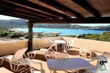 Huoneistohotelli Hotiday Residence Costa Smeralda