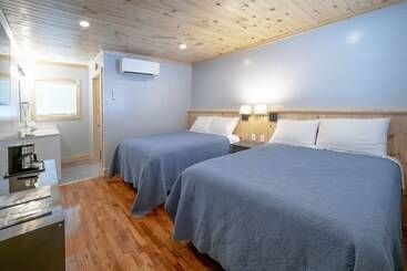 Tuggle S Gap Roadside Inn   Blue Ridge Parkway