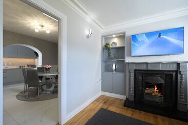 Charming 4 Bed Cottage In Dungannon