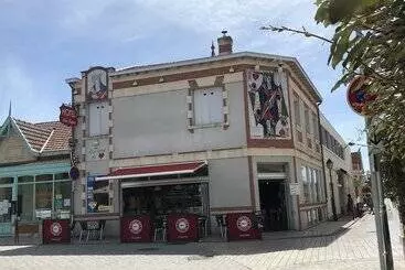 Hotelli La Dame De Coeur