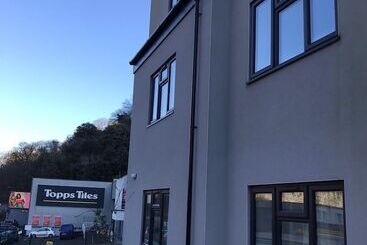 レジデンス Ella Court Apartments