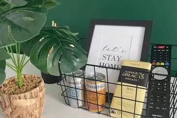 Residenssi Vibrant 6 Bed Stylish Home In Heart Of Southsea