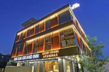 Itsy Hotels Sri Sai Grand Inn