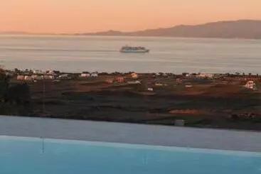 Hotel North Wind Luxury Suites