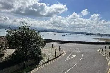 レジデンス Traditional 3 Bed Cottage, Log Burner & Sea Views!