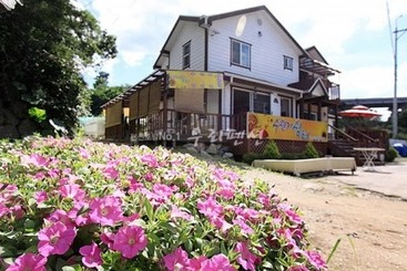 Donghae Suwonji Pension