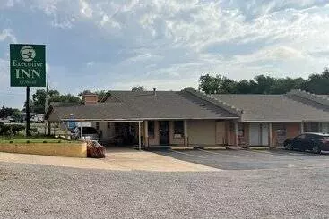 Hotelli Executive Inn Of Purcell