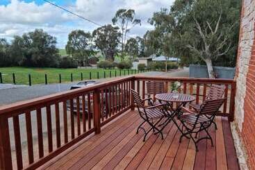 Bed and Breakfast Historic Mintaro Post Office