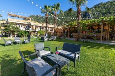 Palmiye Otel & Restaurant