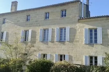 Majatalo Le Numéro 15