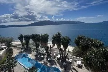 Hotel Blue Holiday